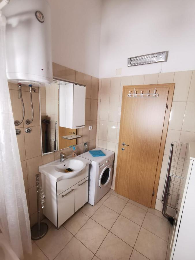 Apartman Zora Podstrana Exterior foto